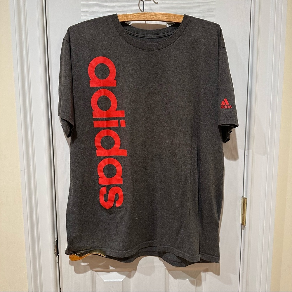Adias Dark Grey Short Sleeve Tee, Size XL